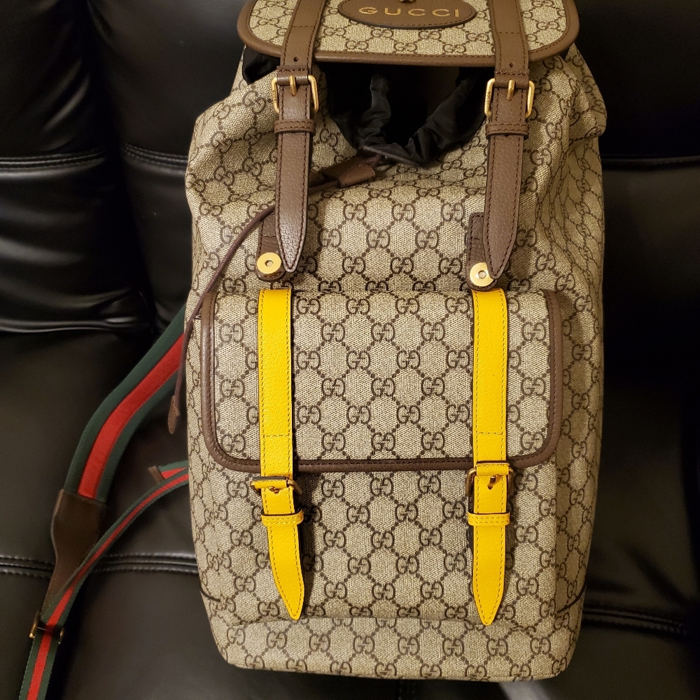 Gucci Soft Backpack GG Supreme  Straps
